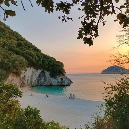 Дом отдыха Traditional Two Level Лиападес