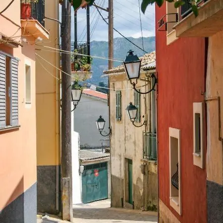 Holiday home Traditional Two Level Liapades