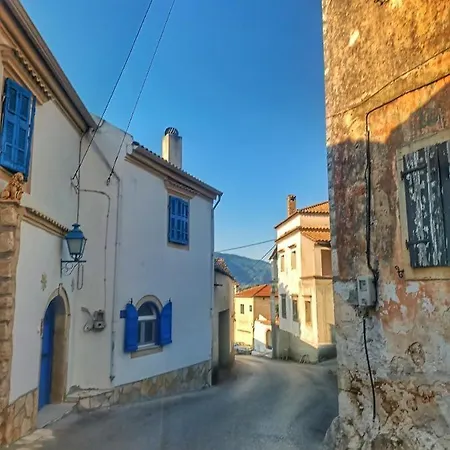 度假居 Traditional Two Level