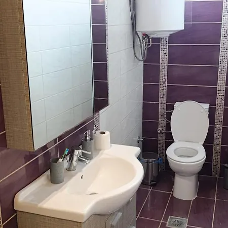 Traditional Two Level Holiday home